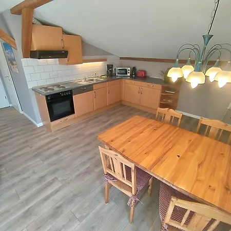 2 -sommar, Mit Suedbalkon Apartament Fehmarn