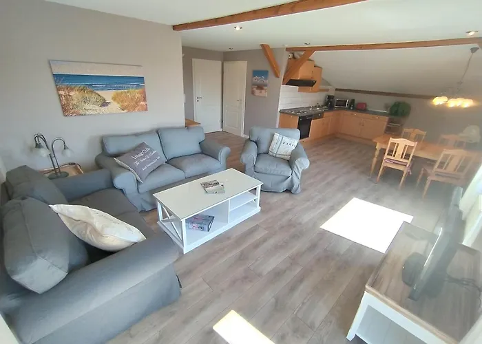 2 -sommar, Mit Suedbalkon *